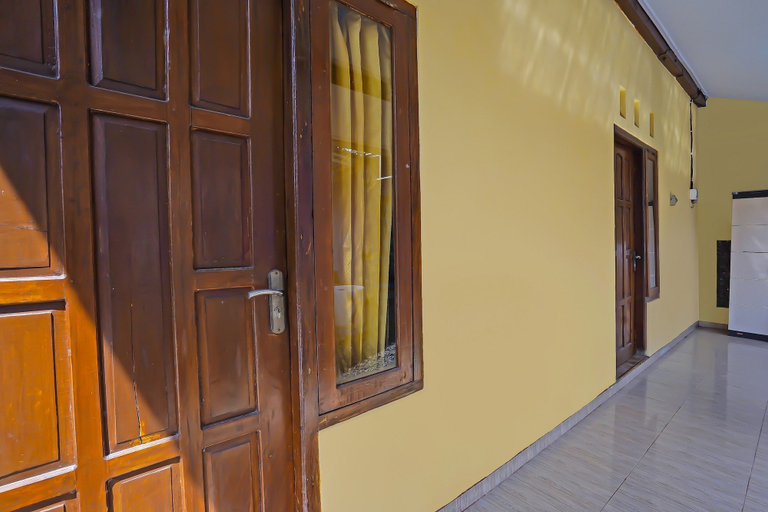 Exterior & Views 1, Hotel O Sobat Ijen Traveller Homestay, Banyuwangi
