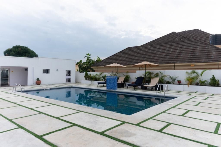 Sport & Beauty, No. 8 Boutique Hotel, IlorinWe