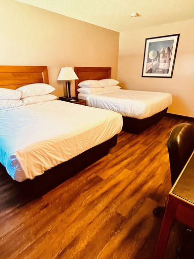 Bedroom 4, Royal Hotel, Division No. 10