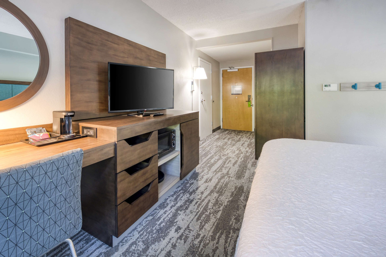 Bedroom 12