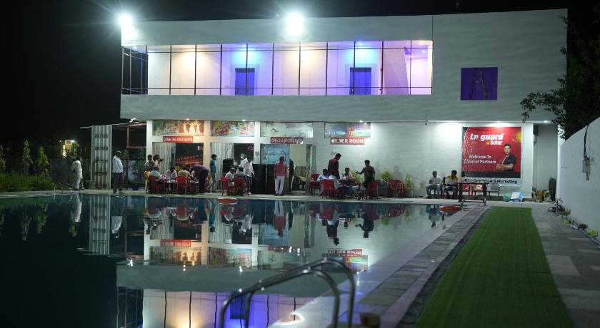 MDR Hotel MDR RESORT & SWIMMING POOL, Jhajjar