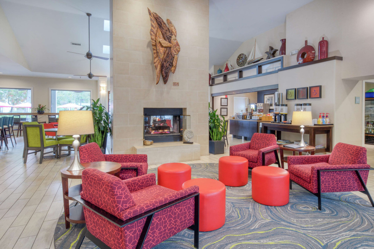 Public Area 2, Hampton Inn & Suites Wilmington/Wrightsville Beach, New Hanover