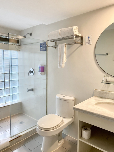 Bathroom 4, The Clipper Hotel, Makati, Makati City