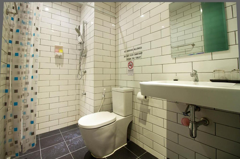 Bathroom 3, 3Laan House, Muang Chiang Mai