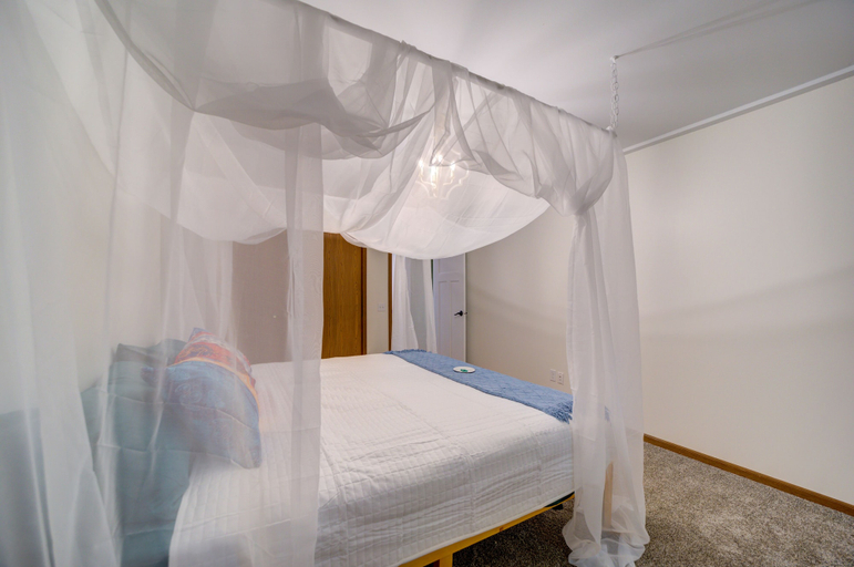 Bedroom 3, Scenic Drive Resort by DreamStay, Muskegon