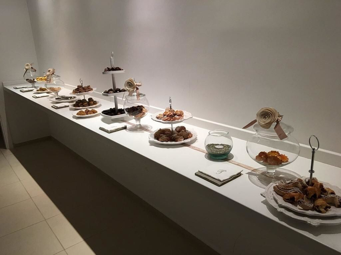 Food & Drinks 5, Villa San Bartolo, Ragusa
