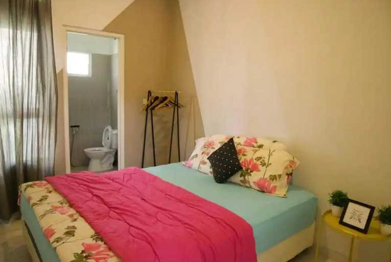 Bedroom 2, Villa Karina Batu - Two Bedroom, Malang