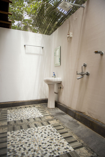 Bathroom 3, Seaesta Resort Agonda, South Goa