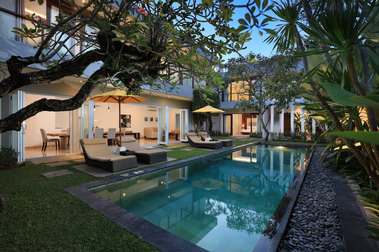 Swimming Pool 17