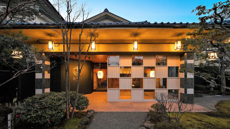 Awazu-Spa Tourist Hotel Kitahachi, Komatsu
