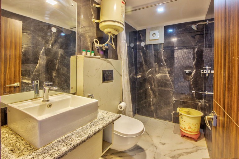 Bathroom 4, Katson Blue Shimla, Shimla