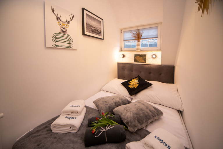 Bedroom 3, Długa 66 Attic, Gdańsk City