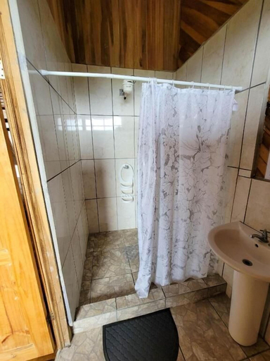 Bathroom 3, Cabinas Selva Verde, Puntarenas