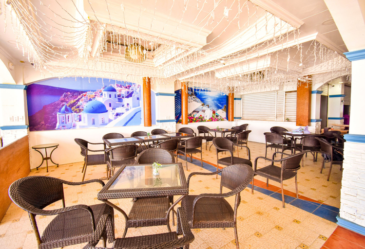 Food & Drinks 3, Dreamwave Hotel Puerto Galera, Puerto Galera