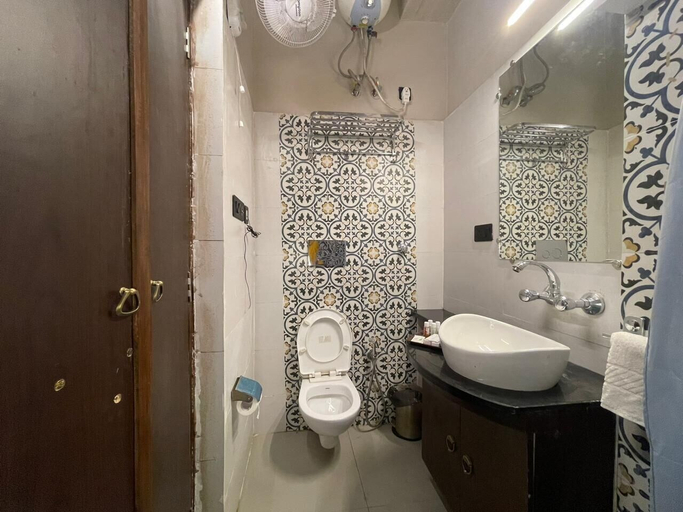 Bathroom 4, Ratnakar Bhawan - Heritage Homestay, Chandauli