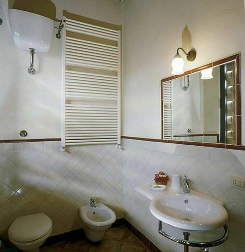 Bathroom 3, I Glicini, Florence