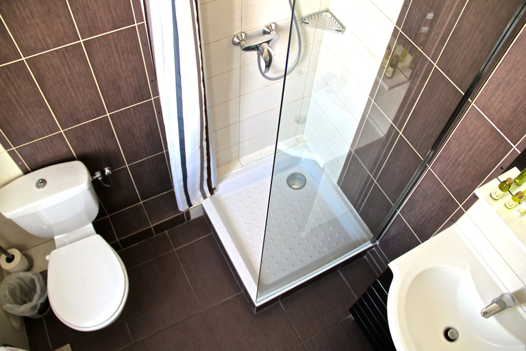 Bathroom 4, Hôtel Eden - La Baigneuse, Alpes-Maritimes