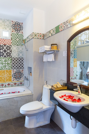 Bathroom 20