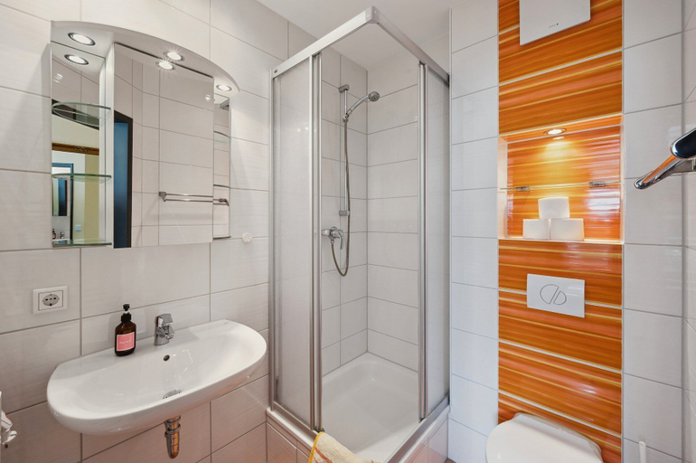 Bathroom 5, 7o'Clock Hotel Hannover Messe Laatzen, Region Hannover