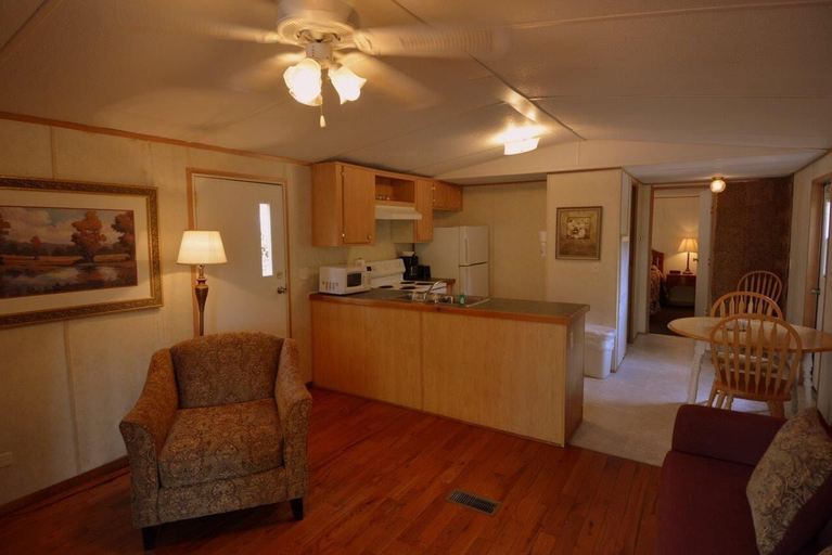 Others 5, Fontana Village Resort, Graham
