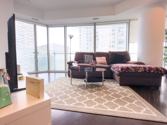 Others 4, Luxury 2 Bedroom Lakeview, Toronto