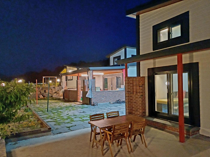 Others 5, Hardy's B&B, Goheung
