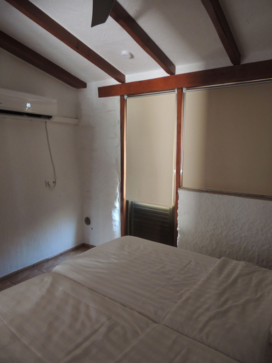 Bedroom 2, The Olive Mill Aparthotel, Alicante