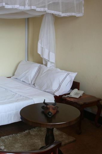 Bedroom 2, Stella Maris Lodge, Hai