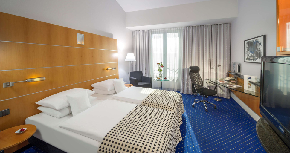 Bedroom 3, Dorint Hotel Potsdam, Potsdam