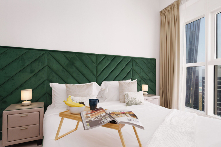 Room 4, Maison Privee - Elegant and Panoramic Sea View Apt on Al Reem Island, Abu Dhabi City