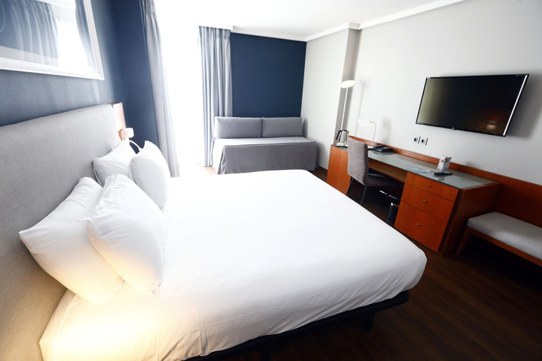 Bedroom 3, Travelodge Madrid Coslada Aeropuerto, Madrid