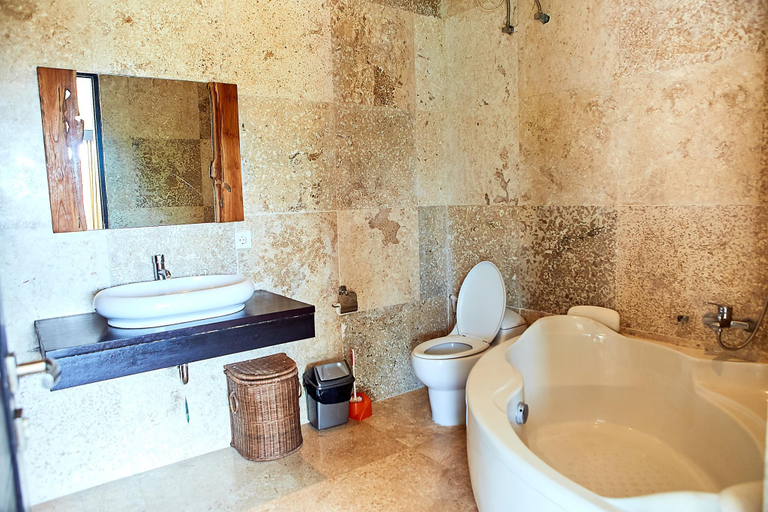 Bathroom 5, Villa Shanti Rooftop, Badung