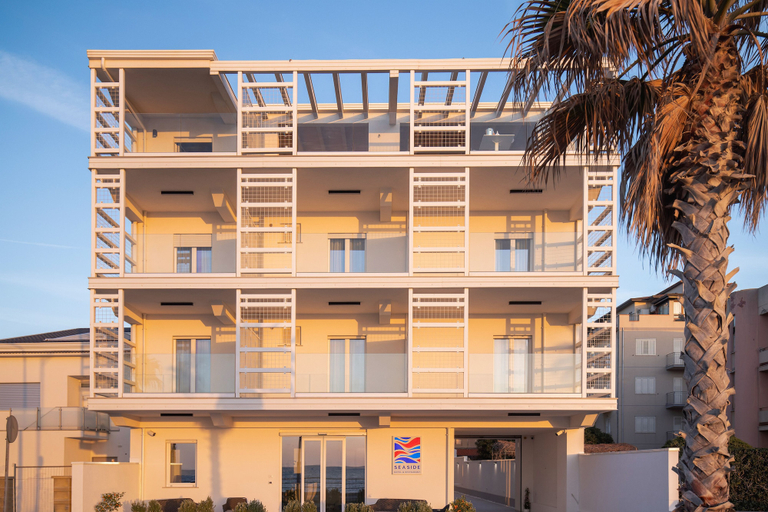 Exterior & Views, Seaside Hotel, Messina