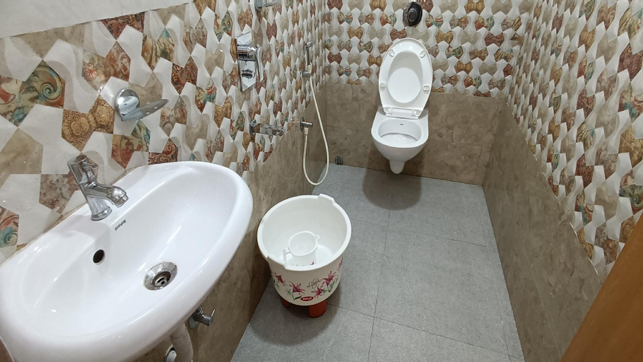 Bathroom 4, Hotel King Safire-Port Blair, South Andaman