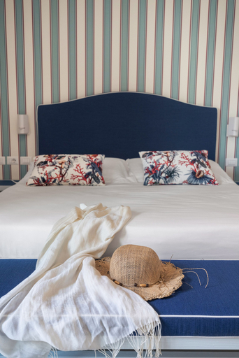 Bedroom 4, Seaside Hotel, Messina