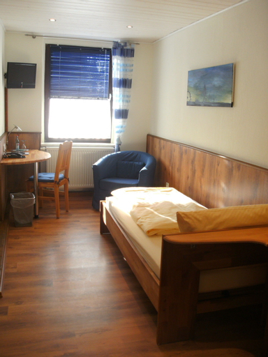 Bedroom 2, Waldhaus Knittelsheimer Mühle, Germersheim