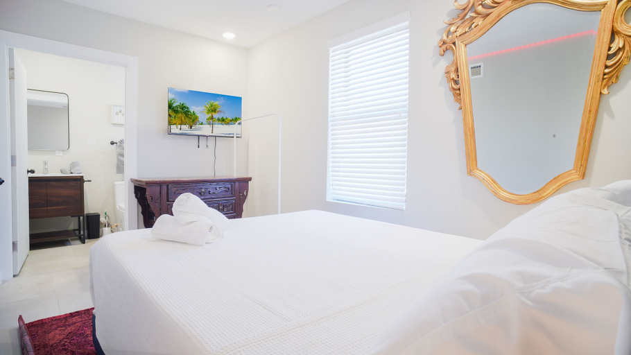 Bedroom 3, Luxury Comfort Apartment with Parking, Miami-Dade