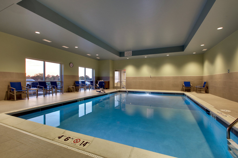 Holiday Inn Express & Suites FINDLAY NORTH, Hancock