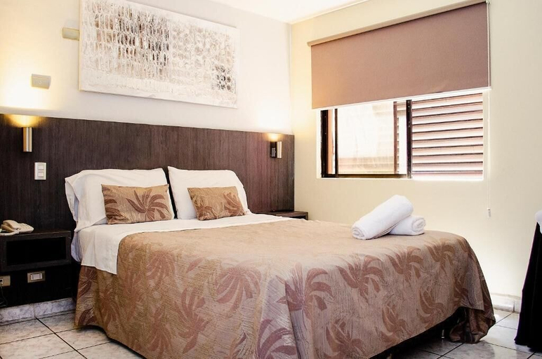Bedroom 5, Red Hotel Centric Santiago, Santiago