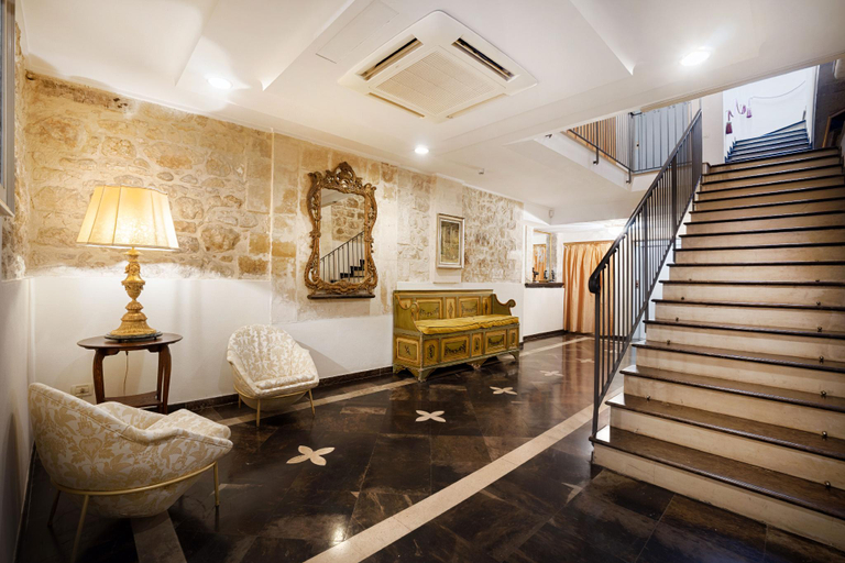 Public Area 3, Relais Antica Badia                                                                         , Ragusa