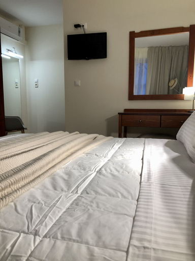 Bedroom 4, Iolkos Hotel Apartments, Crete
