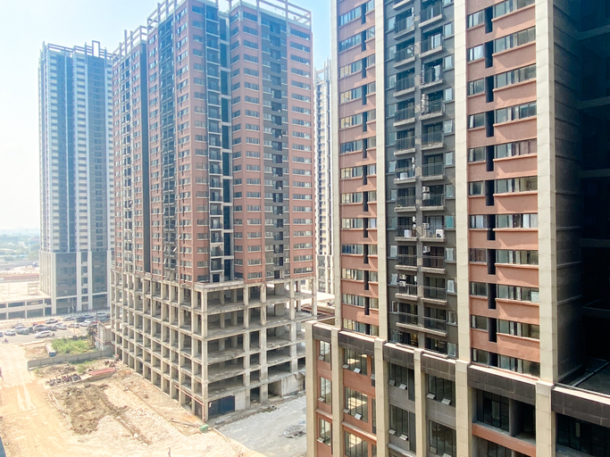 Exterior & Views, Homey and Modern 2BR at 6th Floor Meikarta Apartment By Travelio, Cikarang