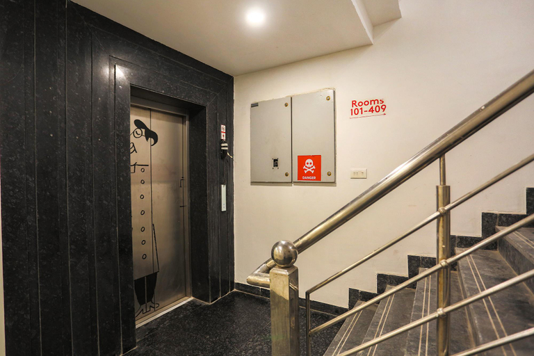 Public Area 4, FabHotel A One Paschim Vihar, Delhi