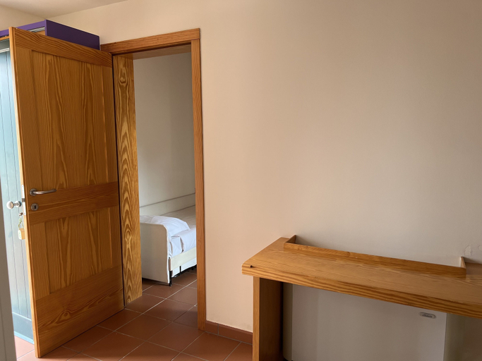 Bedroom 4, Victor Country Hotel, Bari