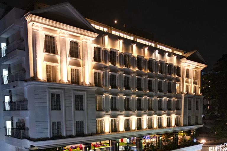 Exterior & Views 23
