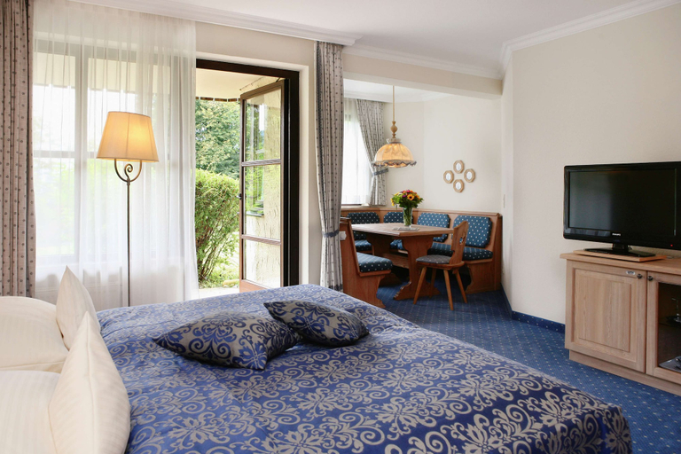 Bedroom 2, Dorint Sporthotel Garmisch-Partenkirchen, Garmisch-Partenkirchen