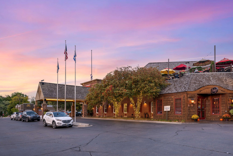 Exterior & Views 2, Best Western Plus White Bear Country Inn, Ramsey