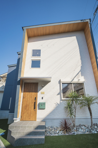Exterior & Views 2, Orange County Guest House - Hostel, Izumisano