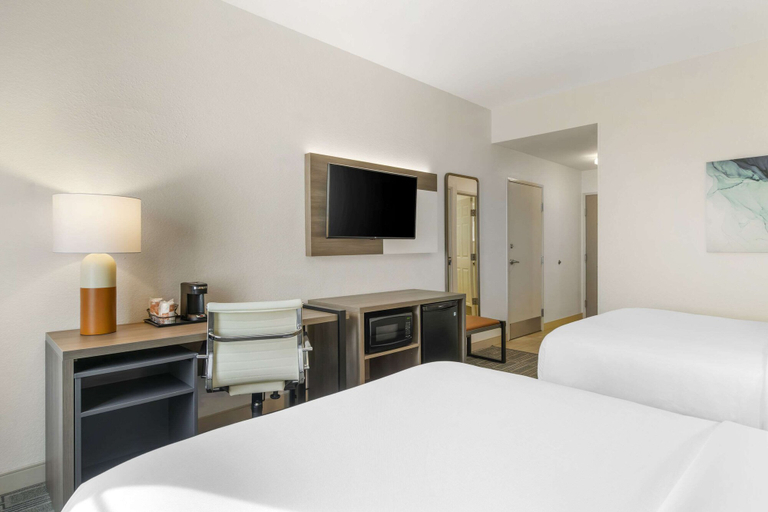 Bedroom 2, Comfort Inn & Suites, Charlotte
