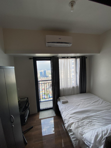 Makati Hotel Room -Air Residence 56 Floor, Makati City